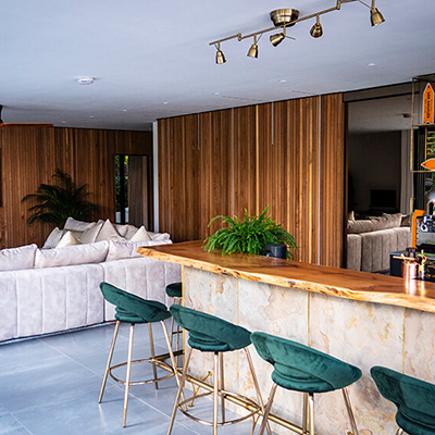 home with a Garden Bar